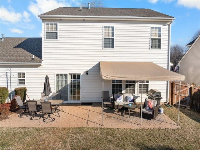 4236 Laurel Ridge Circle, Winston-salem, NC 27107