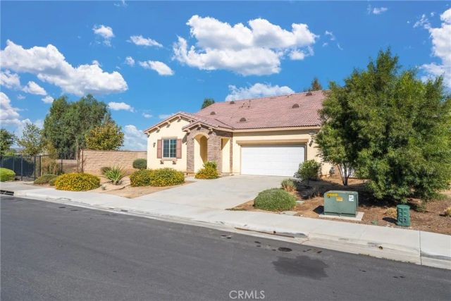 27560 Coral Street, Menifee, CA 92585