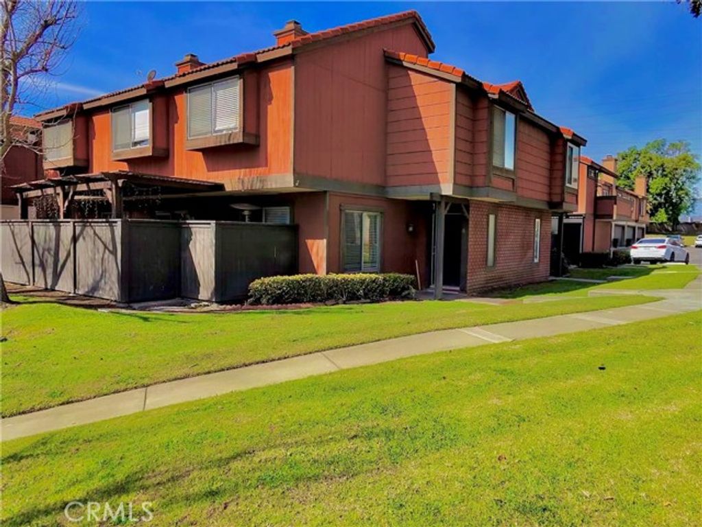 1834 N Vineyard A, Ontario, CA 91764