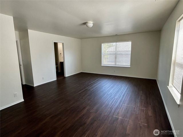8523 21st Avenue E, Tacoma, WA 98445