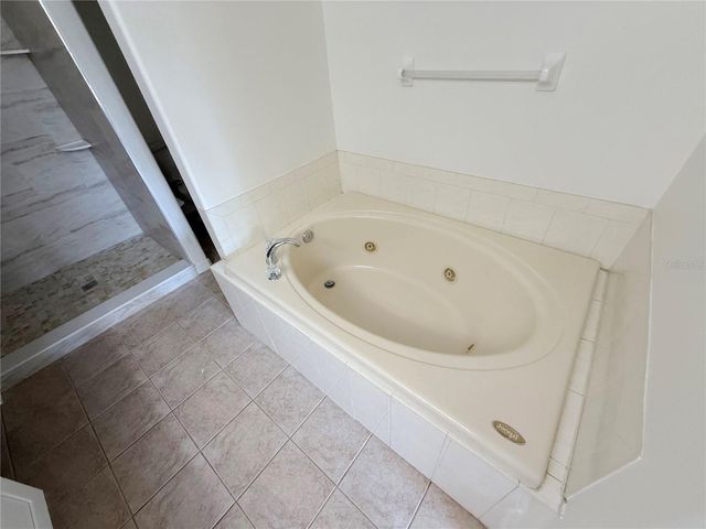 6901 SURREY HILL PLACE, Apollo Beach, FL 33572