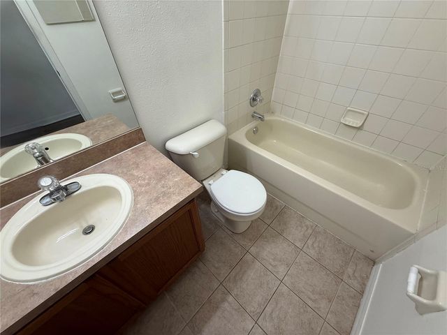 6901 SURREY HILL PLACE, Apollo Beach, FL 33572