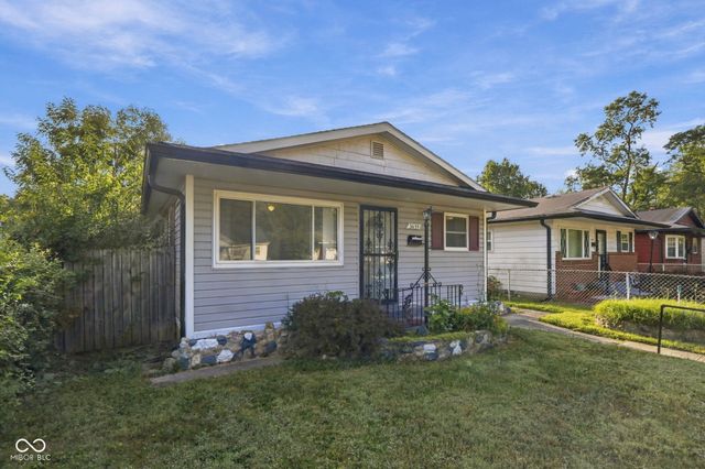 3635 Kinnear, Indianapolis, IN 46218