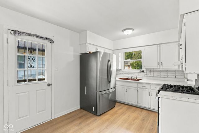 3635 Kinnear, Indianapolis, IN 46218