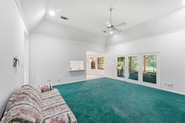1013 Glenshannon Avenue, Friendswood, TX 77546