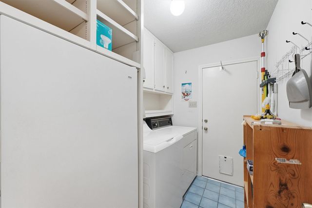 1013 Glenshannon Avenue, Friendswood, TX 77546