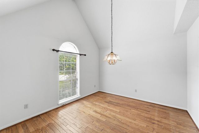 1013 Glenshannon Avenue, Friendswood, TX 77546