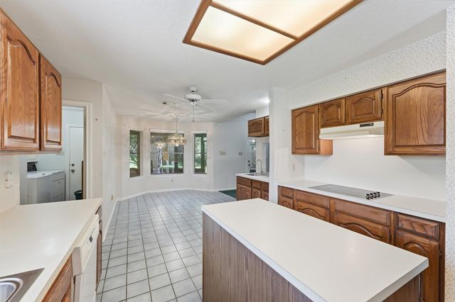 1013 Glenshannon Avenue, Friendswood, TX 77546