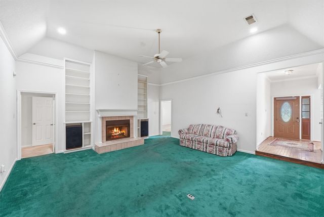 1013 Glenshannon Avenue, Friendswood, TX 77546