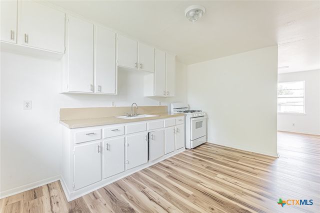 401 S 40th Street, Killeen, TX 76543