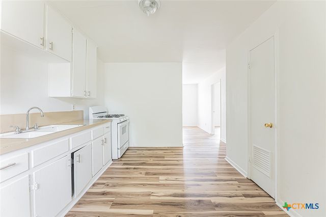 401 S 40th Street, Killeen, TX 76543