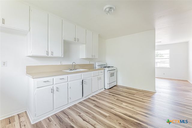 401 S 40th Street, Killeen, TX 76543