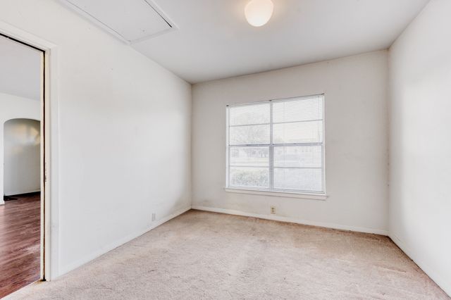 5833 E Mockingbird Lane, Dallas, TX 75206