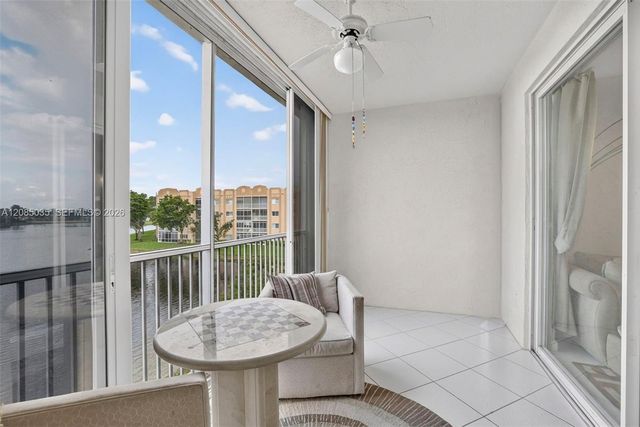 7727 Southampton Terrace 310, Tamarac, FL 33321
