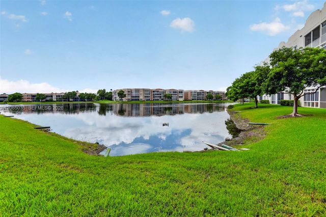 7727 Southampton Terrace 310, Tamarac, FL 33321