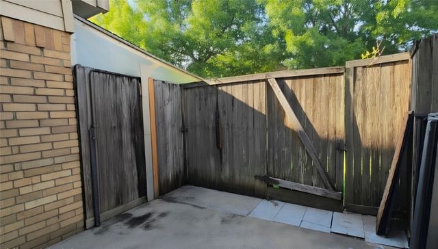 625 Carriagehouse Lane 3G, Garland, TX 75040