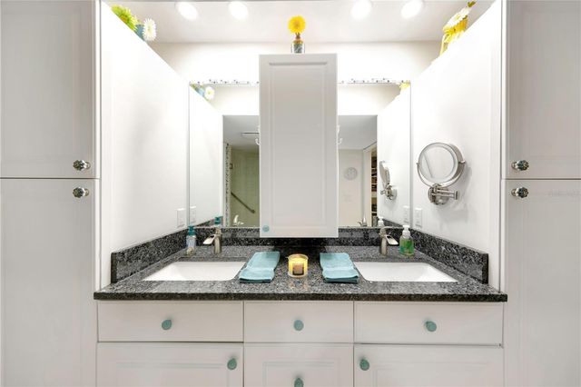 3035 COUNTRYSIDE BOULEVARD 16B, Clearwater, FL 33761