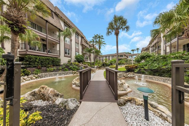 3035 COUNTRYSIDE BOULEVARD 16B, Clearwater, FL 33761