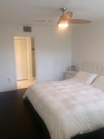 4820 N State Road 7 203, Coconut Creek, FL 33073