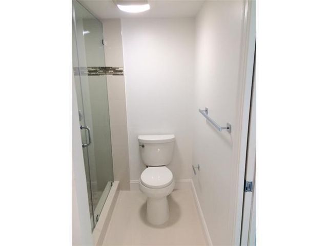 4820 N State Road 7 203, Coconut Creek, FL 33073