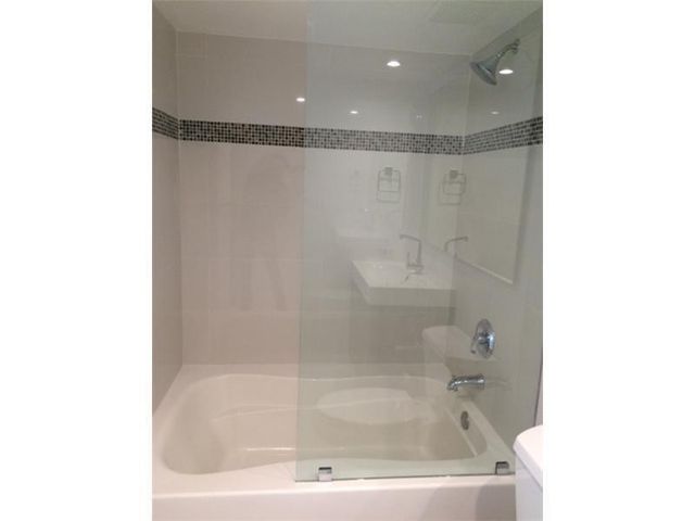 4820 N State Road 7 203, Coconut Creek, FL 33073