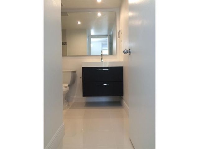 4820 N State Road 7 203, Coconut Creek, FL 33073