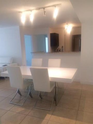 4820 N State Road 7 203, Coconut Creek, FL 33073