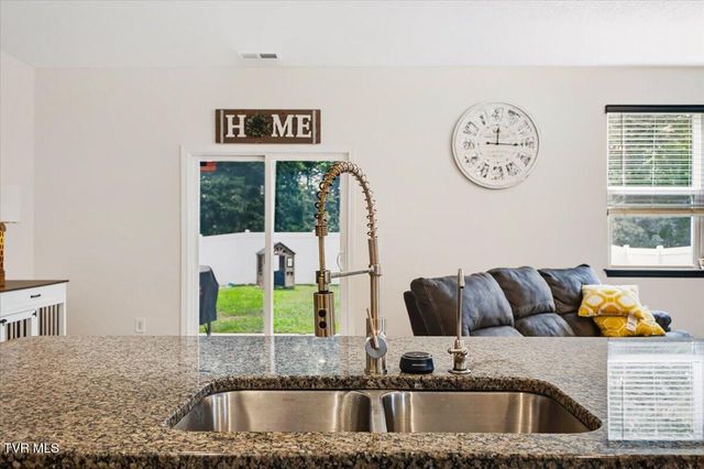 232 Crockett Drive, Church Hill, TN 37642