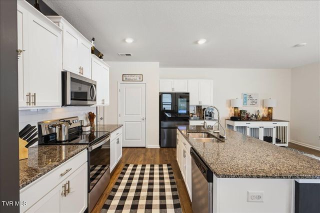 232 Crockett Drive, Church Hill, TN 37642