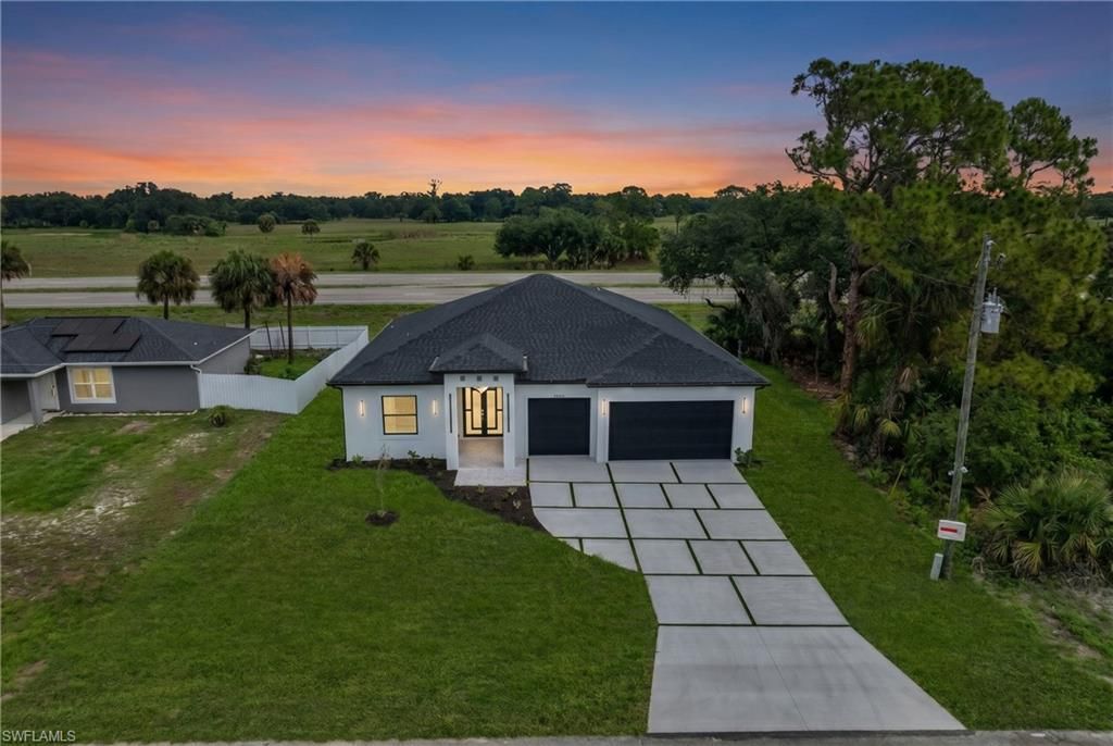 6037 N Moss CIR, LABELLE, FL 33935 — photo 3