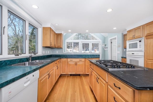 445 Glen Road, Weston, MA 02493