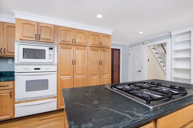 445 Glen Road, Weston, MA 02493