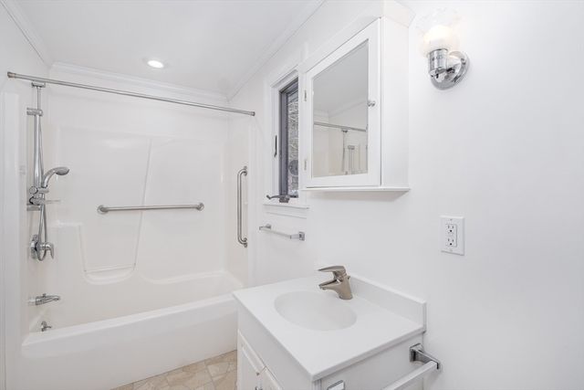 445 Glen Road, Weston, MA 02493