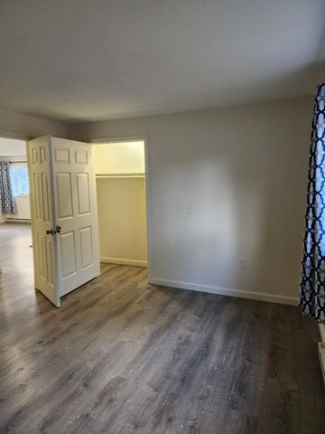 128 Loudon Rd Apt 2F, Concord, NH 03301