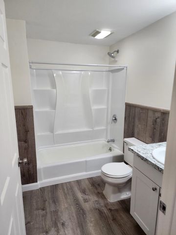128 Loudon Rd Apt 2F, Concord, NH 03301