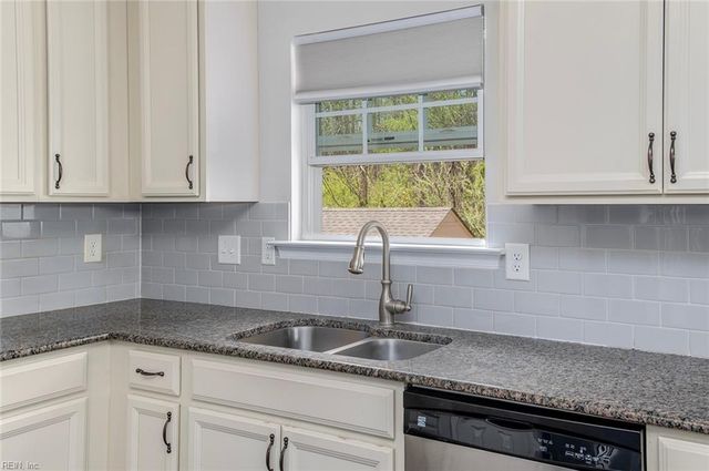 3655 Lavender LN, Toano, VA 23168