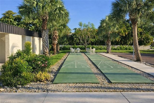 6979 Winkler RD 111, Fort Myers, FL 33919