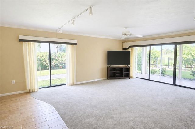 6979 Winkler RD 111, Fort Myers, FL 33919