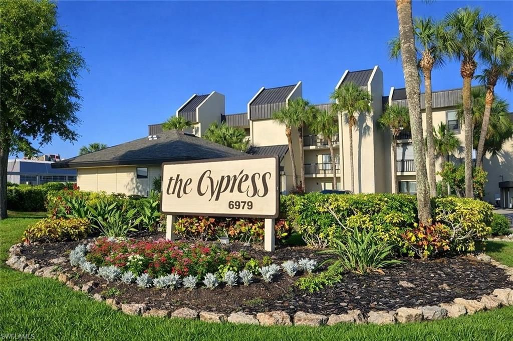 6979 Winkler RD 111, Fort Myers, FL 33919