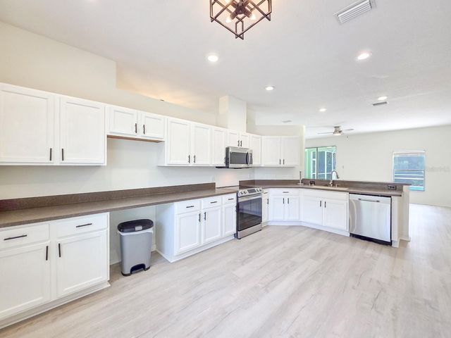 89 RADCLIFFE DRIVE, Palm Coast, FL 32164