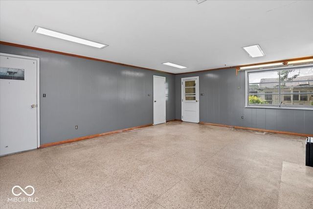 3696 N State Road 9, Greenfield, IN 46140