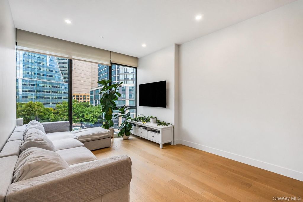 4507 Court Square 4B, Long Island City, NY 11101 — photo 5