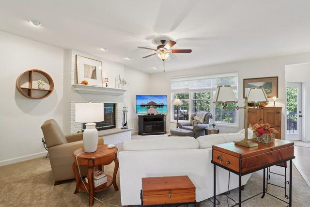 602 Woodhaven Court, Cambridge, WI 53523