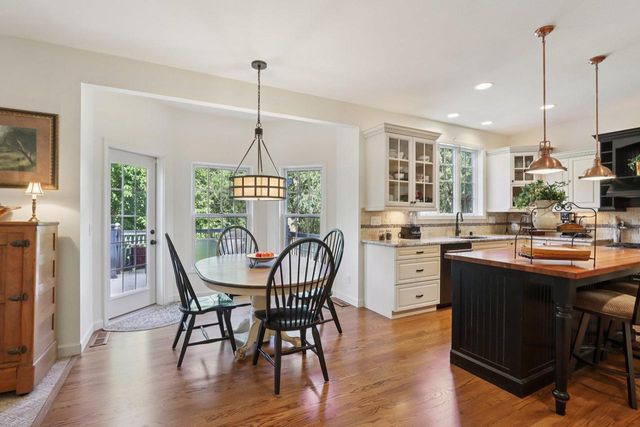 602 Woodhaven Court, Cambridge, WI 53523