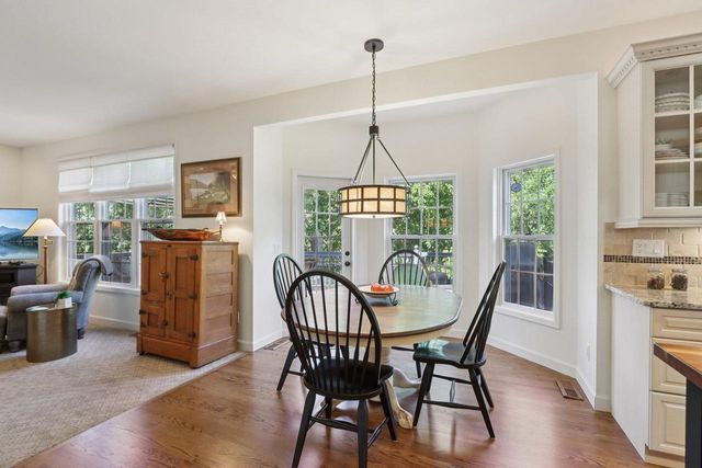 602 Woodhaven Court, Cambridge, WI 53523