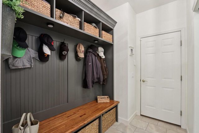 602 Woodhaven Court, Cambridge, WI 53523