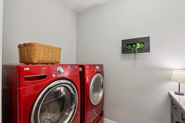 602 Woodhaven Court, Cambridge, WI 53523