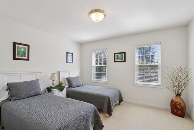 602 Woodhaven Court, Cambridge, WI 53523