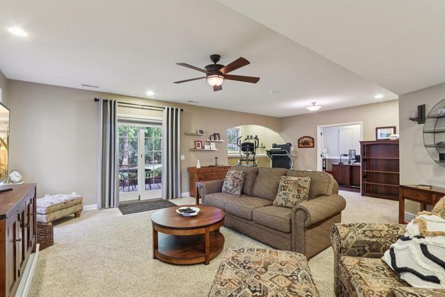 602 Woodhaven Court, Cambridge, WI 53523