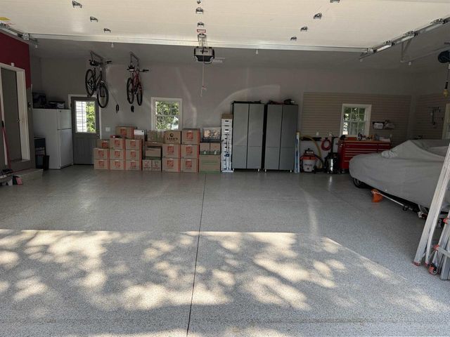 602 Woodhaven Court, Cambridge, WI 53523